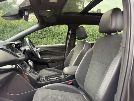 Ford Kuga 1.5 Kuga ST-Line 4x4 Auto 4WD 5dr 42