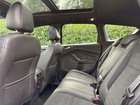 Ford Kuga 1.5 Kuga ST-Line 4x4 Auto 4WD 5dr 30