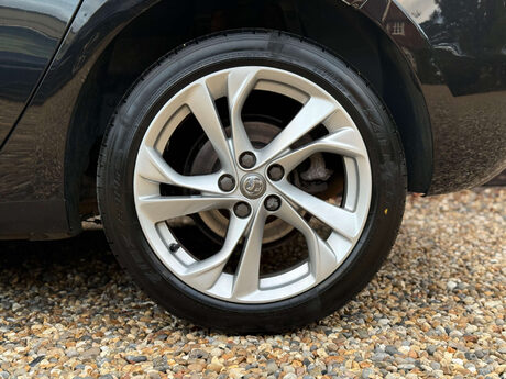 Vauxhall Astra 1.4 Astra SRi Nav T 5dr 26
