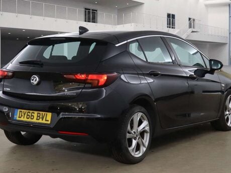 Vauxhall Astra 1.4 Astra SRi Nav T 5dr 4