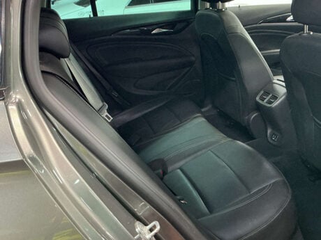 Vauxhall Insignia 2.0 Insignia Elite Nav TD 5dr 9