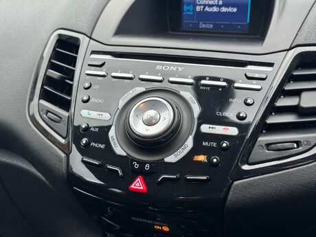 Ford Fiesta 1.0 Fiesta Titanium 5dr 18