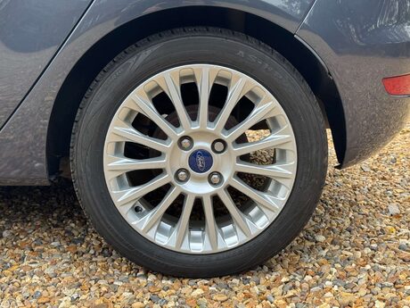 Ford Fiesta 1.0 Fiesta Titanium 5dr 15
