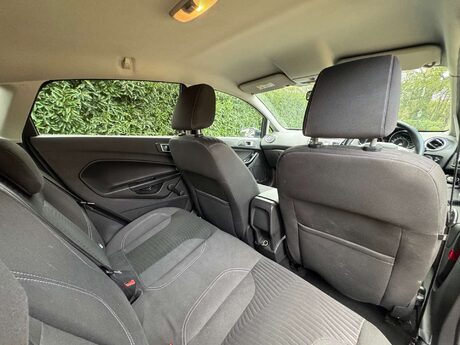 Ford Fiesta 1.0 Fiesta Titanium 5dr 9