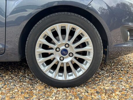 Ford Fiesta 1.0 Fiesta Titanium 5dr 13