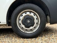Vauxhall Vivaro 1.6 Vivaro  2700 CDTI 31