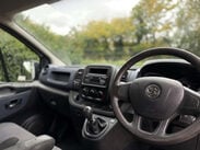 Vauxhall Vivaro 1.6 Vivaro  2700 CDTI 17