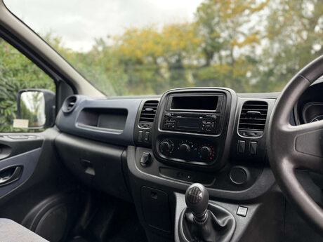 Vauxhall Vivaro 1.6 Vivaro  2700 CDTI 16