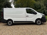 Vauxhall Vivaro 1.6 Vivaro  2700 CDTI 22