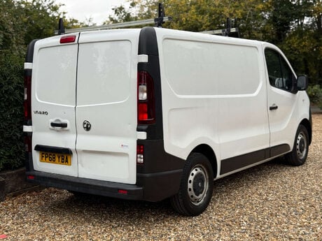 Vauxhall Vivaro 1.6 Vivaro  2700 CDTI 25