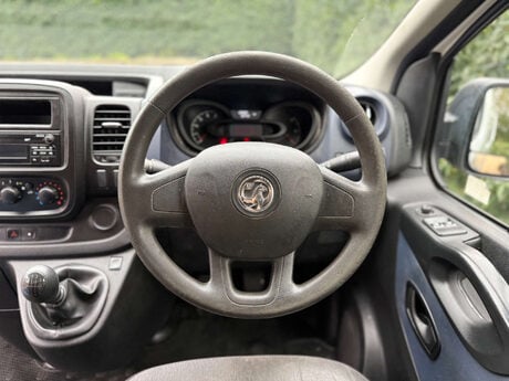 Vauxhall Vivaro 1.6 Vivaro  2700 CDTI 10