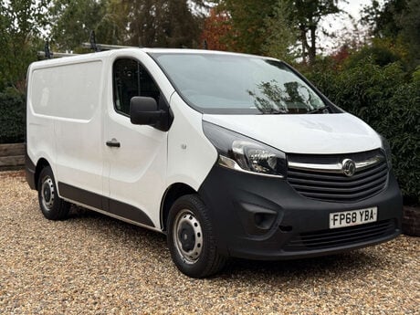 Vauxhall Vivaro 1.6 Vivaro  2700 CDTI 21