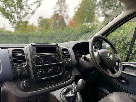 Vauxhall Vivaro 1.6 Vivaro  2700 CDTI 12