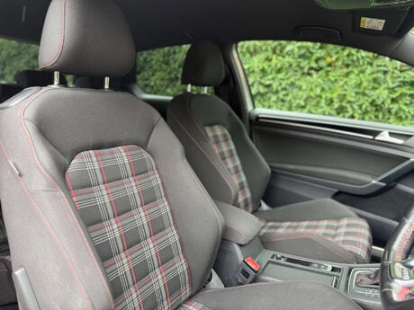 Volkswagen Golf 2.0 Golf GTi Performance Semi-Auto 3dr 28