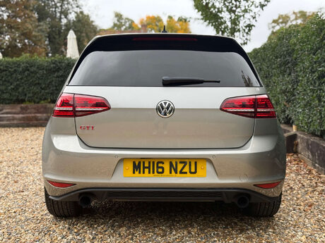 Volkswagen Golf 2.0 Golf GTi Performance Semi-Auto 3dr 17
