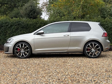 Volkswagen Golf 2.0 Golf GTi Performance Semi-Auto 3dr 14