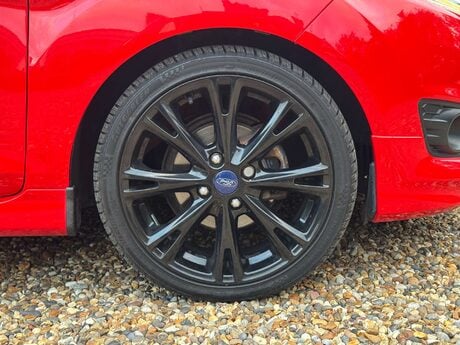 Ford Fiesta 1.0 Fiesta Zetec S Red Edition 3dr 33