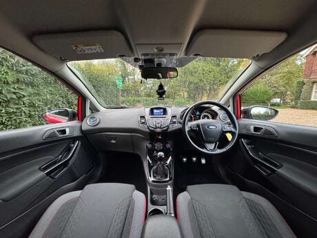 Ford Fiesta 1.0 Fiesta Zetec S Red Edition 3dr 26