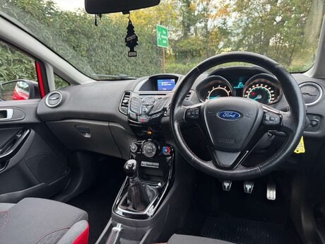 Ford Fiesta 1.0 Fiesta Zetec S Red Edition 3dr 11
