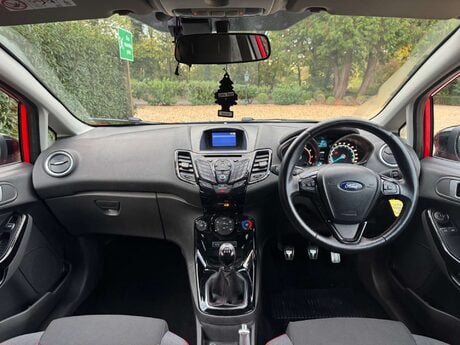 Ford Fiesta 1.0 Fiesta Zetec S Red Edition 3dr 29