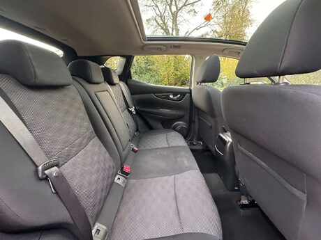 Nissan Qashqai 1.2 Qashqai N-Tec+ DiG-T 5dr 30