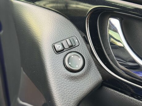 Nissan Qashqai 1.2 Qashqai N-Tec+ DiG-T 5dr 33