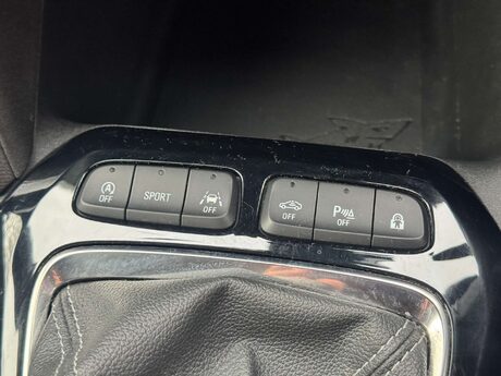 Vauxhall Corsa 1.2 Corsa SRi Nav T 5dr 32