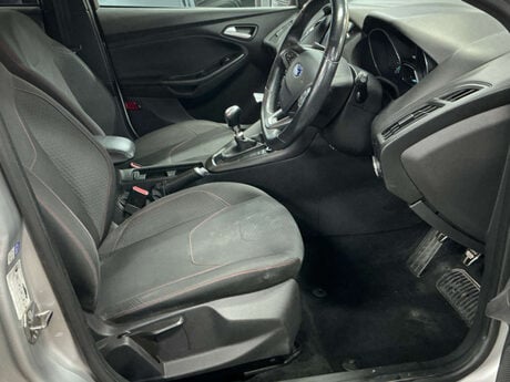 Ford Focus 1.0 Focus ST-Line 5dr 13