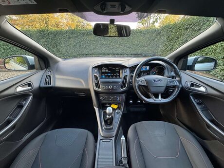 Ford Focus 1.0 Focus ST-Line 5dr 14