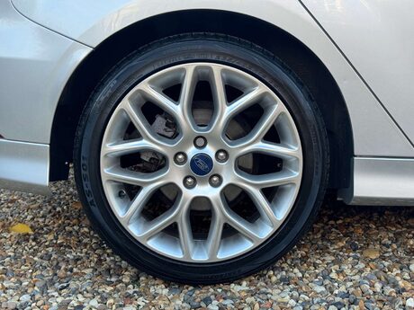 Ford Focus 1.0 Focus ST-Line 5dr 32