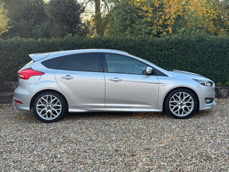 Ford Focus 1.0 Focus ST-Line 5dr 8