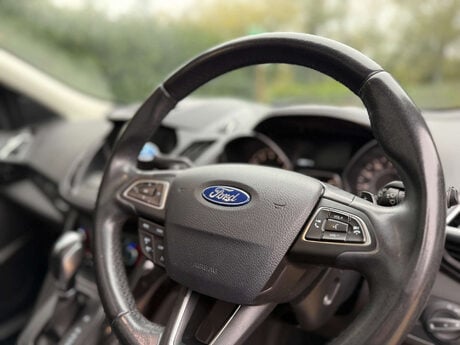 Ford Kuga 1.5 Kuga Titanium X 4x4 Auto 4WD 5dr 38