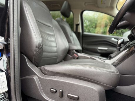 Ford Kuga 1.5 Kuga Titanium X 4x4 Auto 4WD 5dr 43