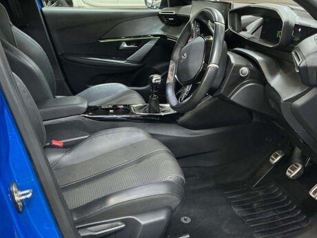 Peugeot 208 1.2 208 GT PureTech S/S 5dr 9