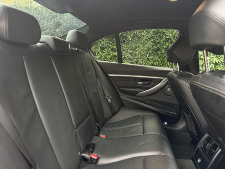 BMW 3 Series 3.0 335d xDrive M Sport Shadow Edition Auto 4WD 4dr 28