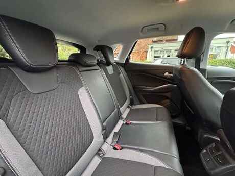 Vauxhall Grandland X 1.2 Grandland X Sport Nav T S/S Auto 5dr 21
