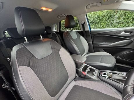 Vauxhall Grandland X 1.2 Grandland X Sport Nav T S/S Auto 5dr 14