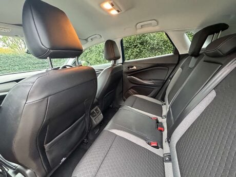 Vauxhall Grandland X 1.2 Grandland X Sport Nav T S/S Auto 5dr 7
