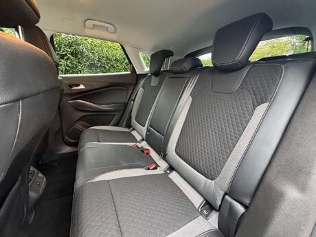 Vauxhall Grandland X 1.2 Grandland X Sport Nav T S/S Auto 5dr 16