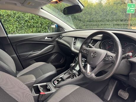 Vauxhall Grandland X 1.2 Grandland X Sport Nav T S/S Auto 5dr 43