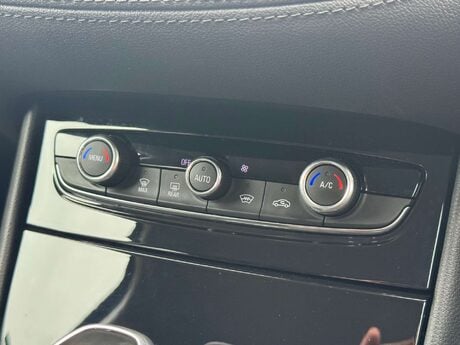 Vauxhall Grandland X 1.2 Grandland X Sport Nav T S/S Auto 5dr 36