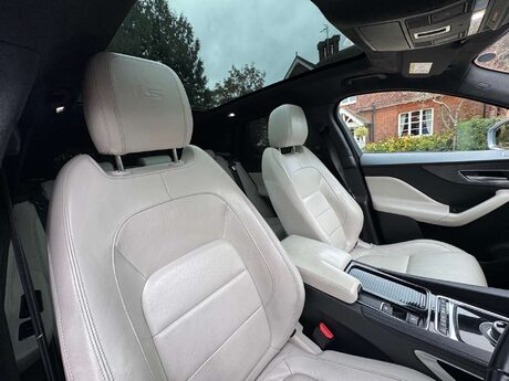 Jaguar F-Pace 3.0 F-Pace V6 First Edition AWD D Auto 4WD 5dr 55