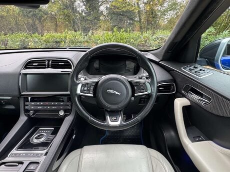 Jaguar F-Pace 3.0 F-Pace V6 First Edition AWD D Auto 4WD 5dr 11
