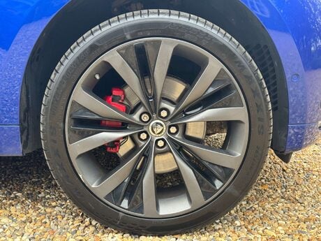 Jaguar F-Pace 3.0 F-Pace V6 First Edition AWD D Auto 4WD 5dr 29