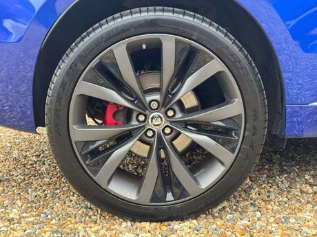 Jaguar F-Pace 3.0 F-Pace V6 First Edition AWD D Auto 4WD 5dr 28