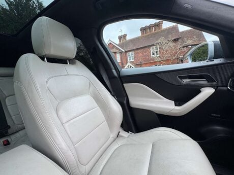 Jaguar F-Pace 3.0 F-Pace V6 First Edition AWD D Auto 4WD 5dr 58