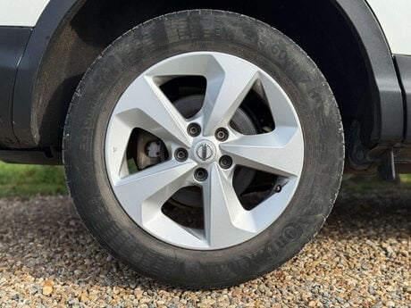 Nissan Qashqai 1.5 Qashqai Acenta Premium dCi 5dr 42
