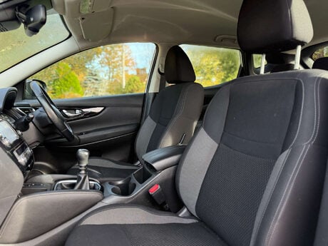 Nissan Qashqai 1.5 Qashqai Acenta Premium dCi 5dr 17