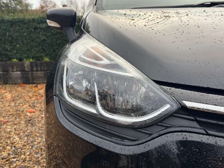 Renault Clio 1.5 Clio Iconic dCi 5dr 3