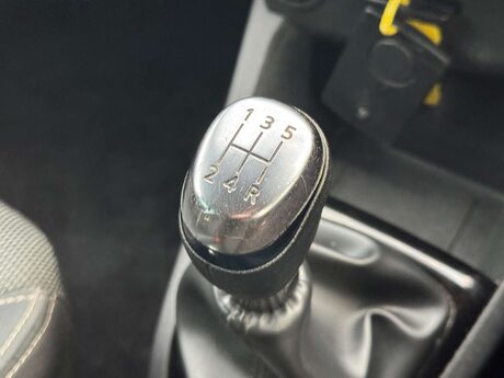 Renault Clio 1.5 Clio Iconic dCi 5dr 19